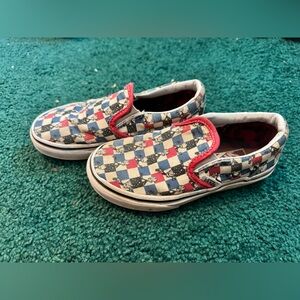 Groot checkered Vans